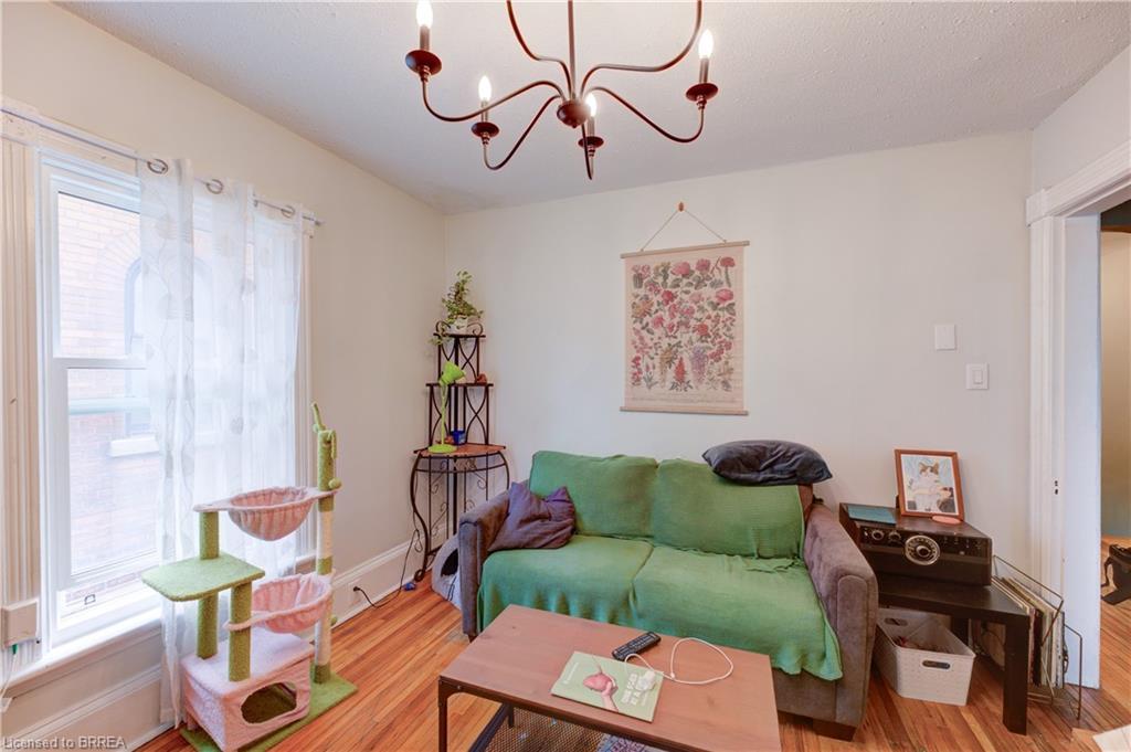 174-176 Darling Street, Brantford, ON