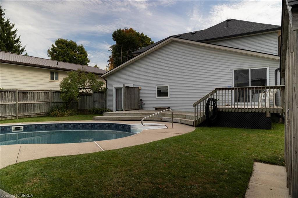 14 Elgin Street W, Norwich, ON - Outdoor With In Ground Pool With Deck Patio Veranda