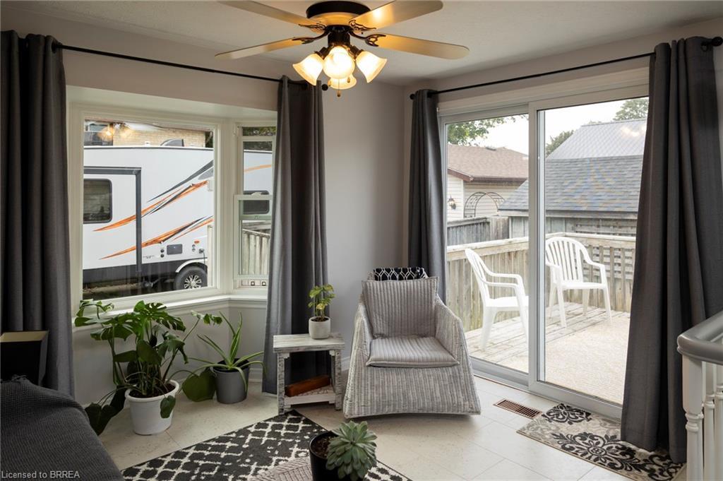 14 Elgin Street W, Norwich, ON - Indoor