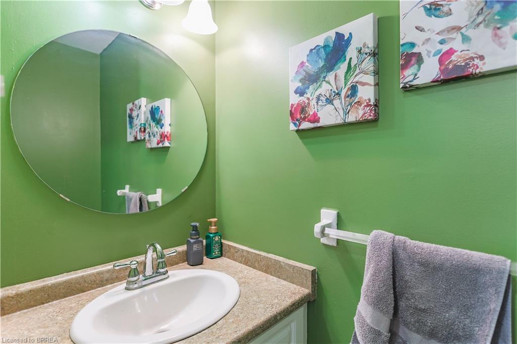 31-1115 Nellis Street, Woodstock, ON - Indoor Photo Showing Bathroom