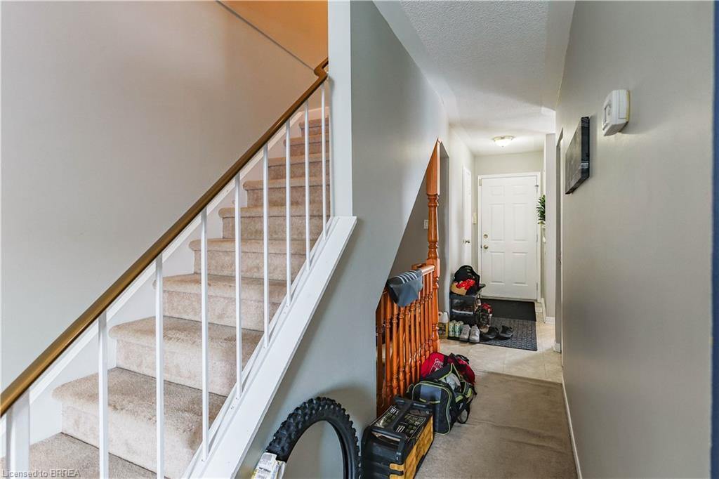 31-1115 Nellis Street, Woodstock, ON - Indoor Photo Showing Other Room