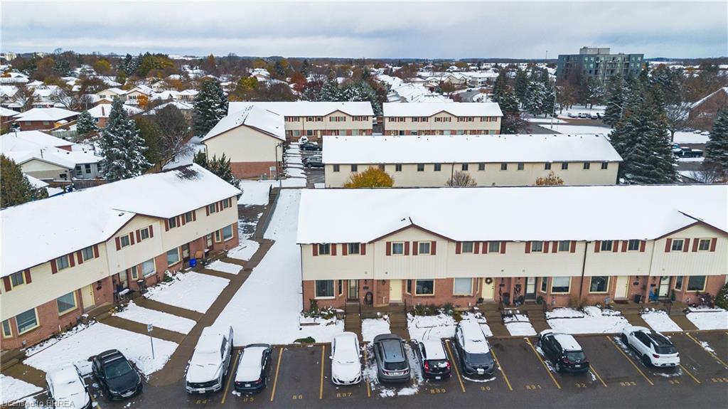 31-1115 Nellis Street, Woodstock, ON - Outdoor With View