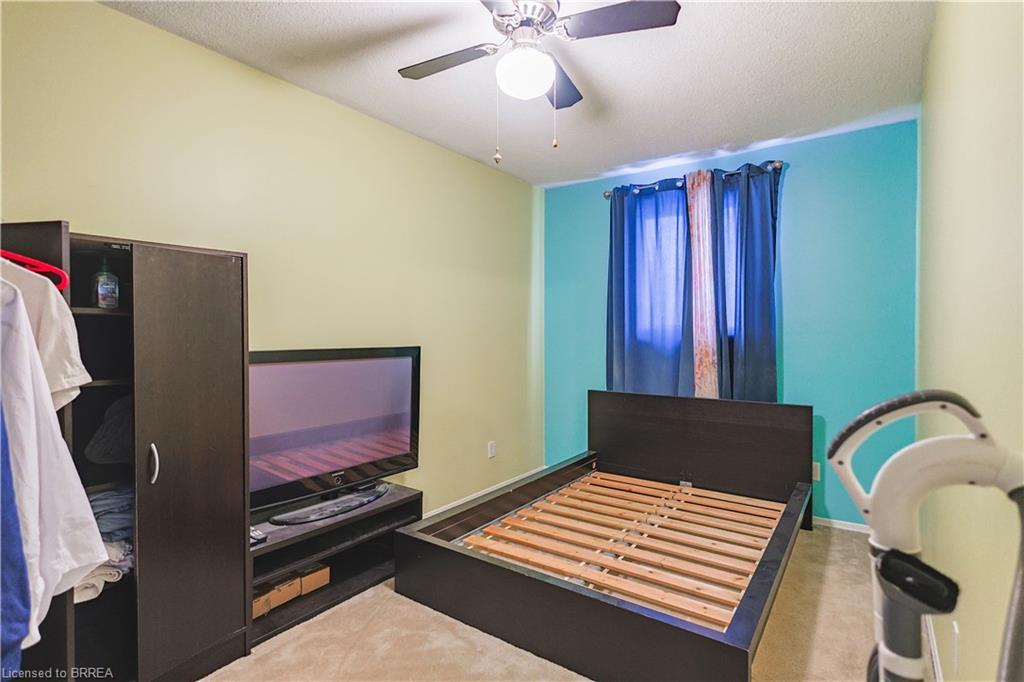 31-1115 Nellis Street, Woodstock, ON - Indoor Photo Showing Bedroom