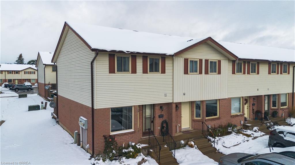 31-1115 Nellis Street, Woodstock, ON - Outdoor
