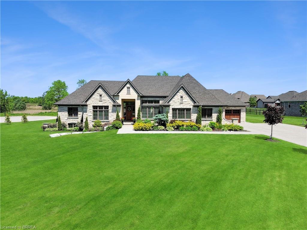 18 Harper Boulevard, Brantford, ON - Outdoor With Facade