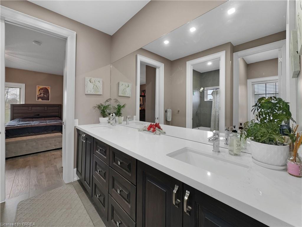 18 Harper Boulevard, Brantford, ON - Indoor