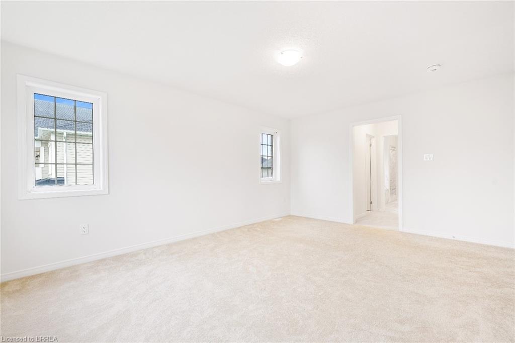 8 Tate Street, Brantford, ON - Indoor Photo Showing Other Room