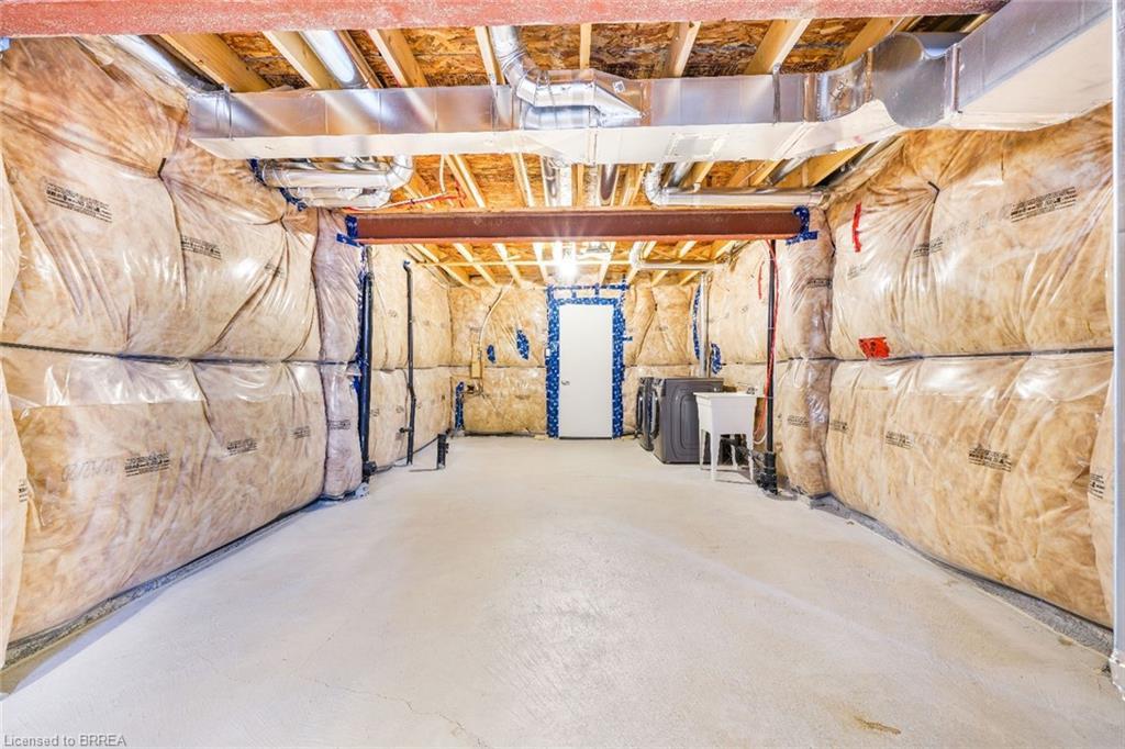 8 Tate Street, Brantford, ON - Indoor Photo Showing Basement