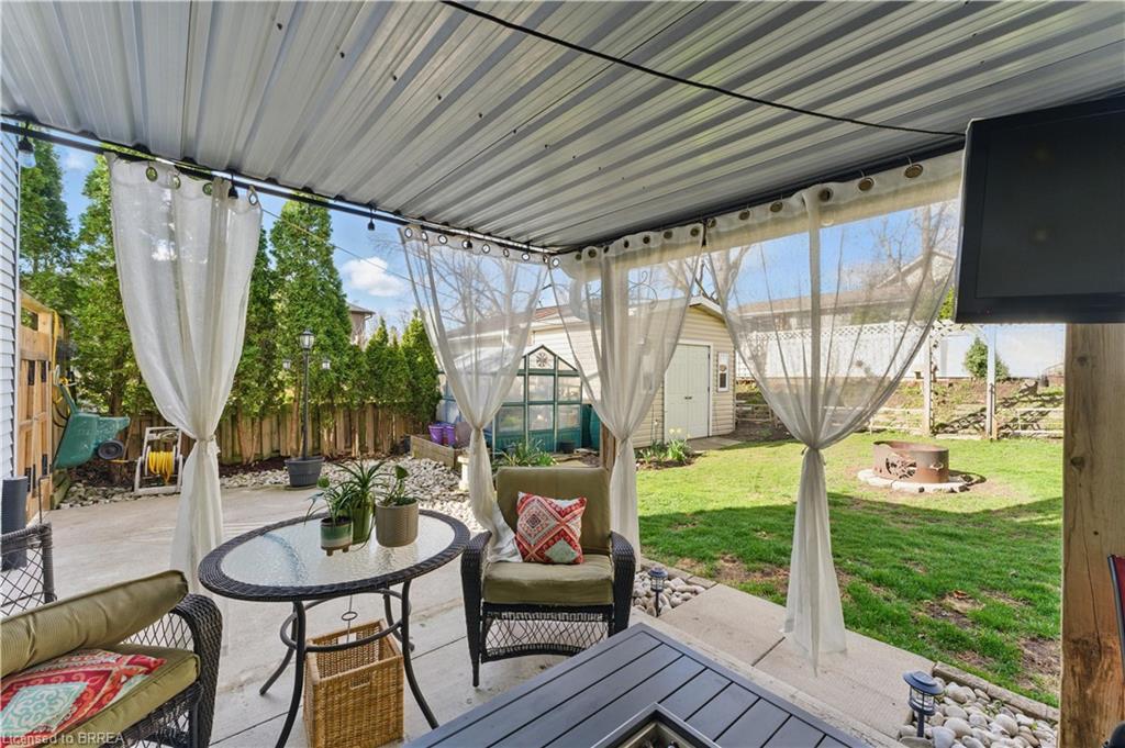 13 King William Street, St. George, ON - Outdoor With Deck Patio Veranda