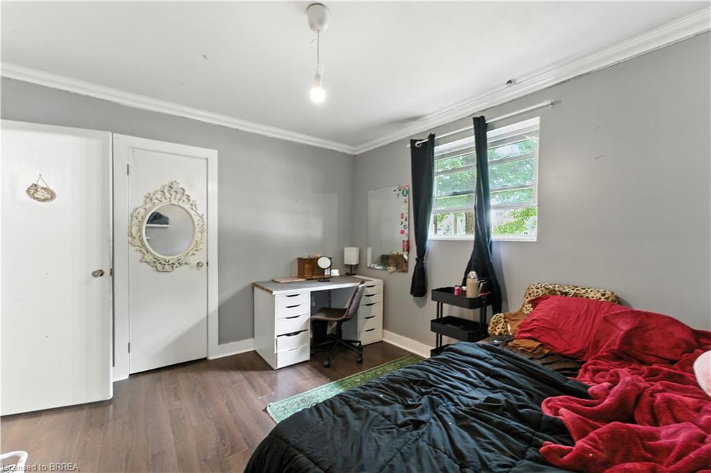 30 Main Street N, St. George, ON - Indoor Photo Showing Bedroom