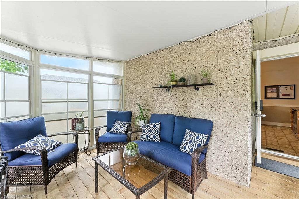 30 Main Street N, St. George, ON -