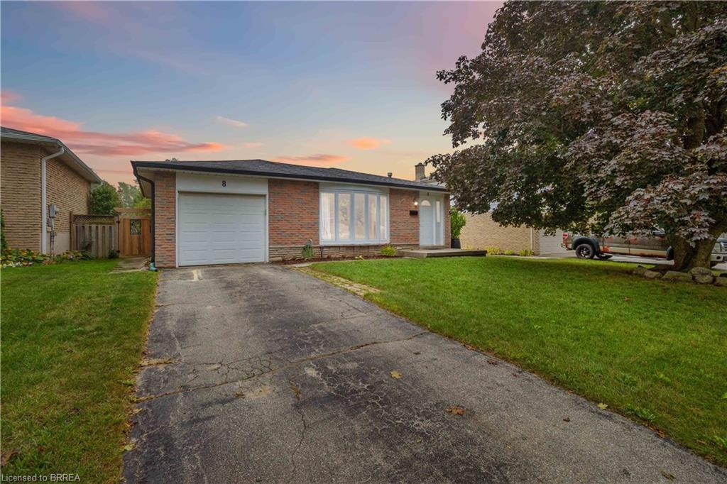 8 Sandy Row, Brantford, ON - Outdoor