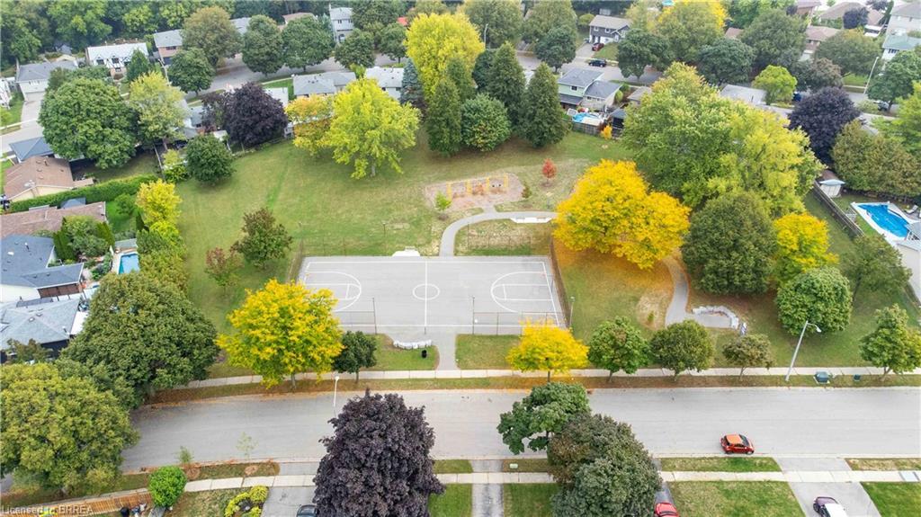 8 Sandy Row, Brantford, ON - Outdoor With View