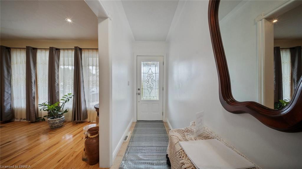 162 Victoria Street, Simcoe, ON - Indoor Photo Showing Other Room