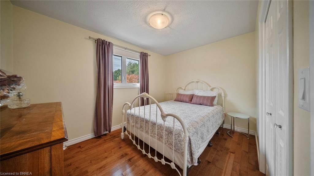 162 Victoria Street, Simcoe, ON - Indoor Photo Showing Bedroom