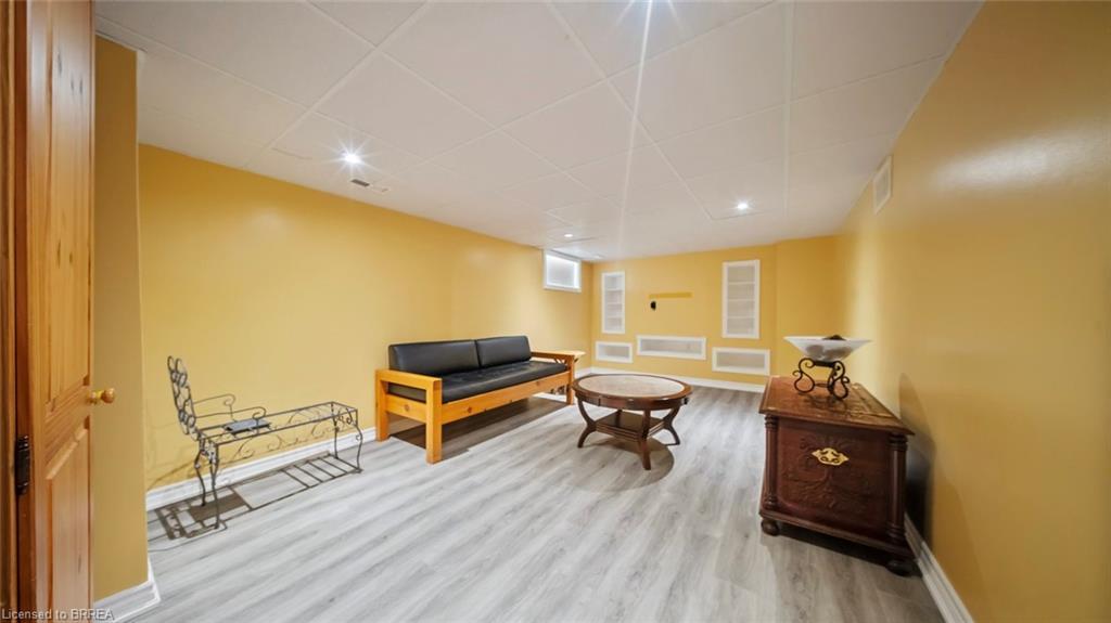 162 Victoria Street, Simcoe, ON - Indoor