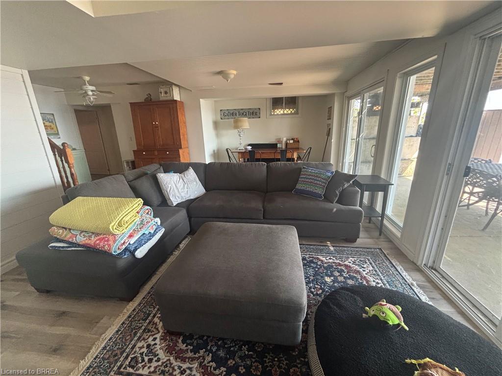 1034 South Coast Drive, Nanticoke, ON - Indoor Photo Showing Living Room