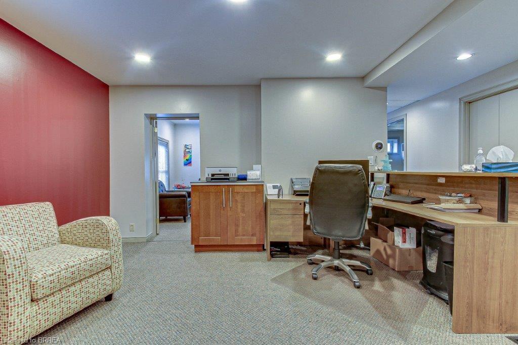 254 Brant Avenue, Brantford, ON