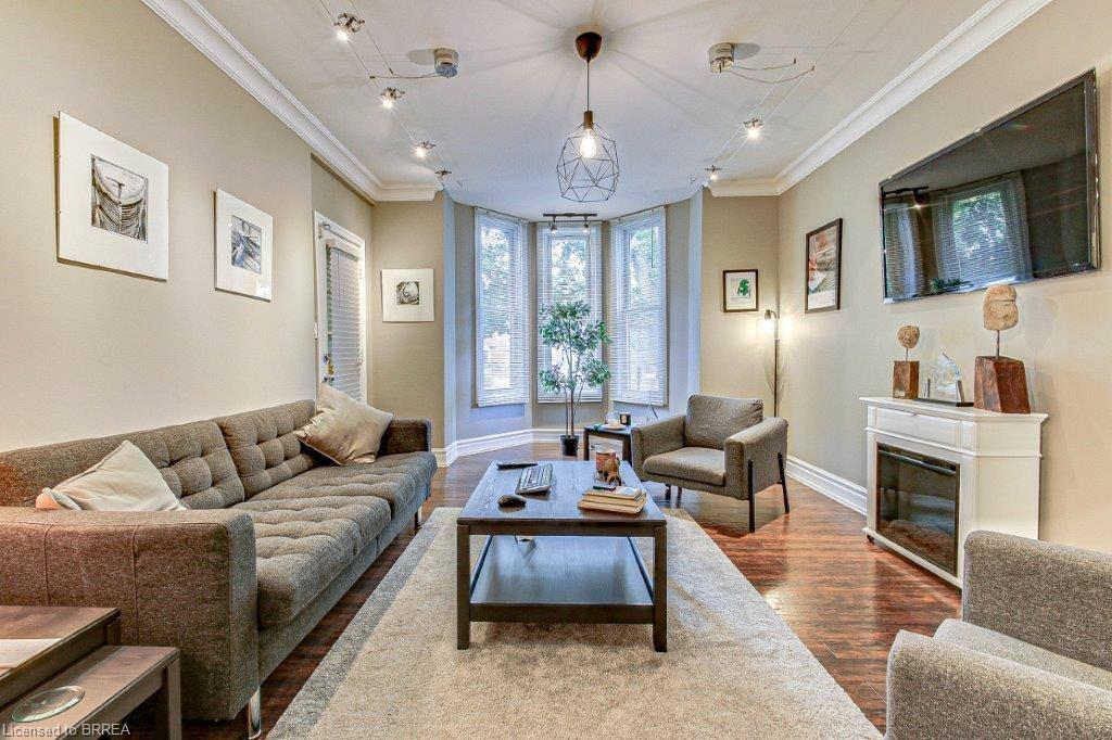 254 Brant Avenue, Brantford, ON