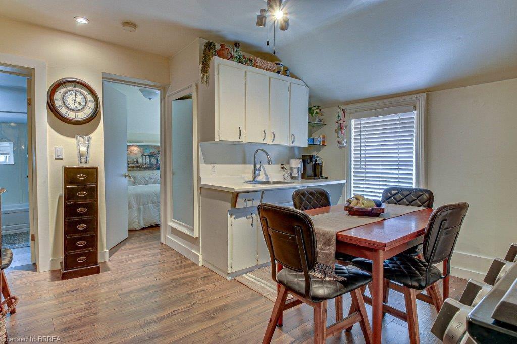 254 Brant Avenue, Brantford, ON