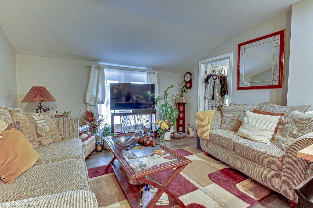 254 Brant Avenue, Brantford, ON