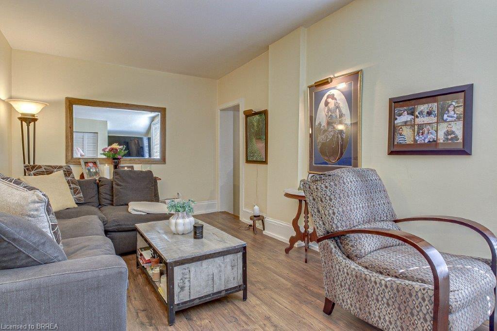 254 Brant Avenue, Brantford, ON