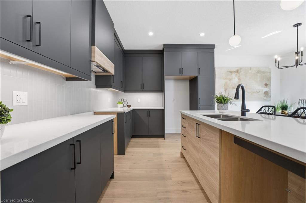 146 Vanrooy Trail, Waterford, ON - Indoor Photo Showing Kitchen With Double Sink With Upgraded Kitchen