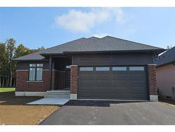 146 Vanrooy Trail Waterford, ON N0E 1Y0