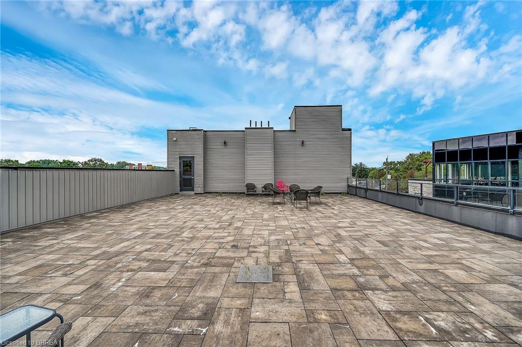 120 B-85 Morrell Street, Brantford, ON - Outdoor