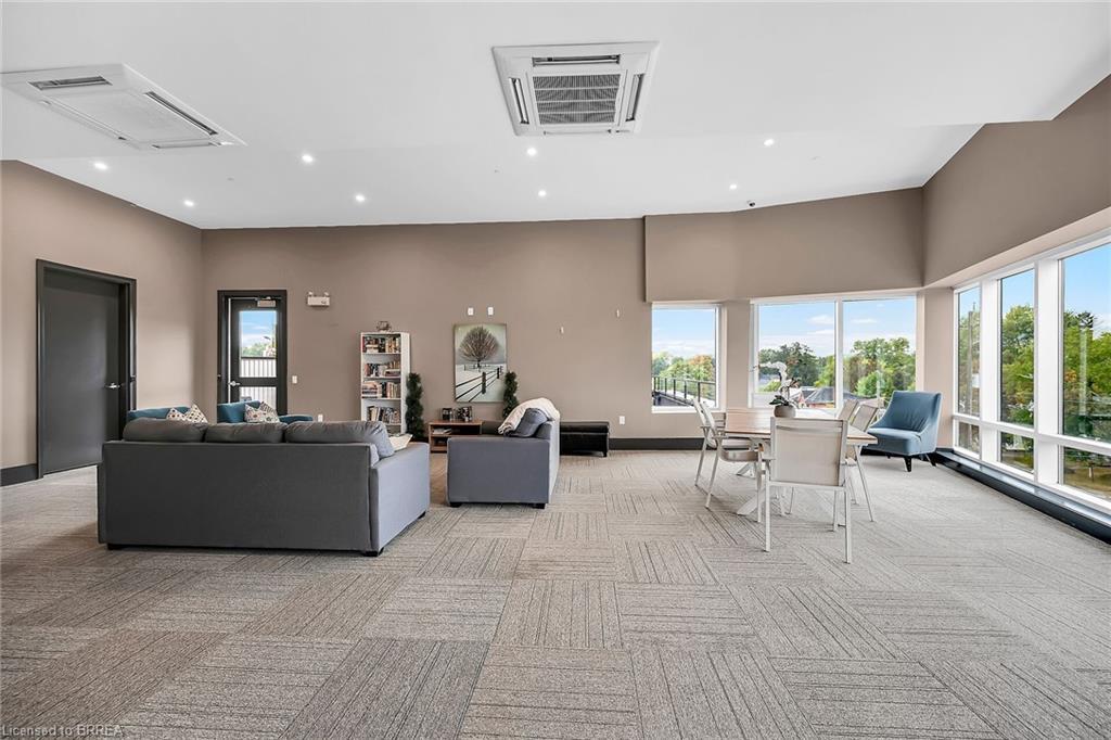 120 B-85 Morrell Street, Brantford, ON - Indoor