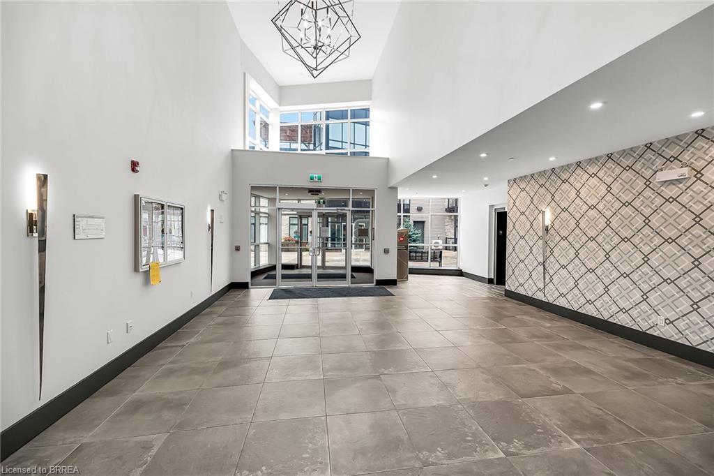 120 B-85 Morrell Street, Brantford, ON - Indoor Photo Showing Other Room