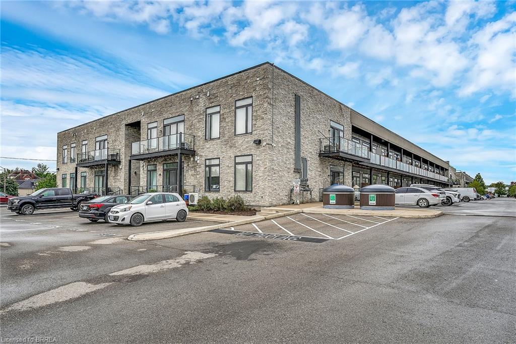 120 B-85 Morrell Street, Brantford, ON - Outdoor