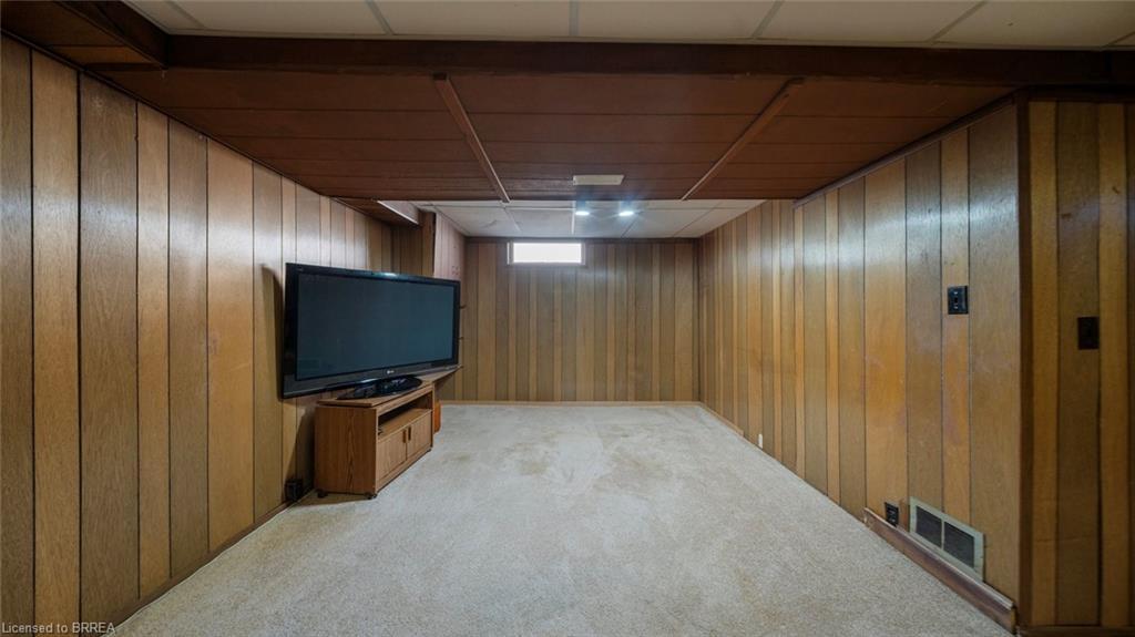 15 Acorn Lane, Brantford, ON - Indoor Photo Showing Basement