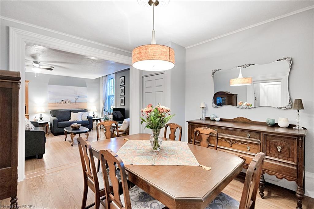 141 Alfred Street, Brantford, ON - Indoor Photo Showing Dining Room