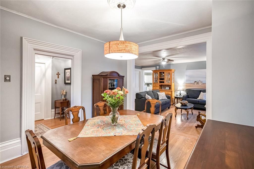 141 Alfred Street, Brantford, ON - Indoor Photo Showing Dining Room