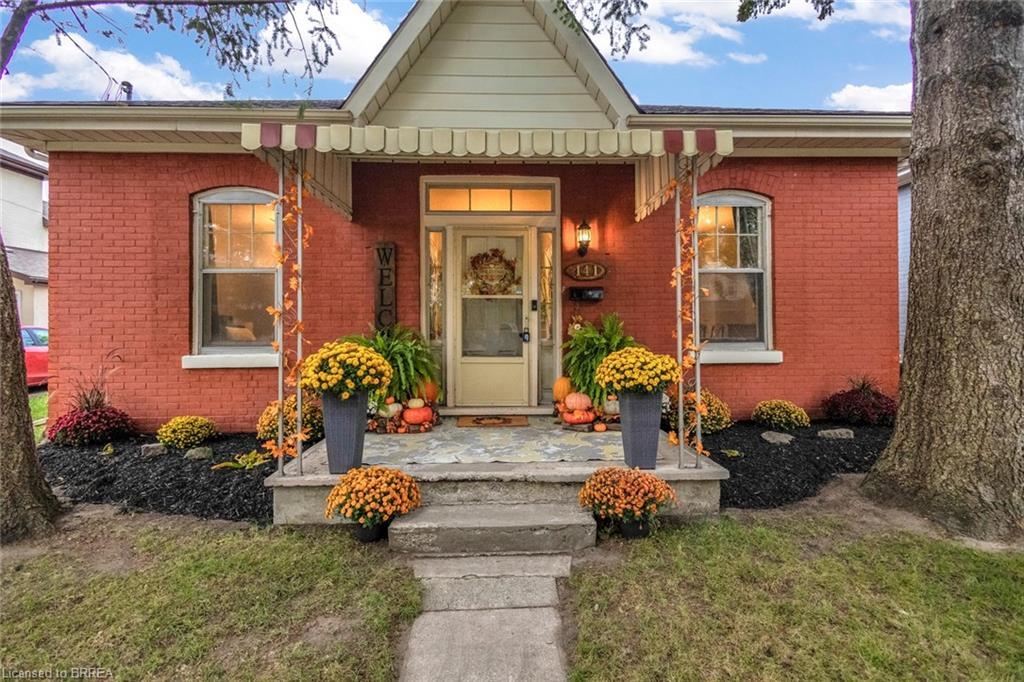 141 Alfred Street, Brantford, ON - Outdoor