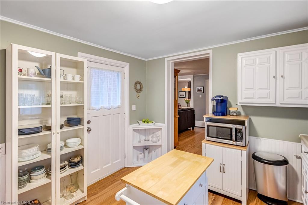 141 Alfred Street, Brantford, ON - Indoor