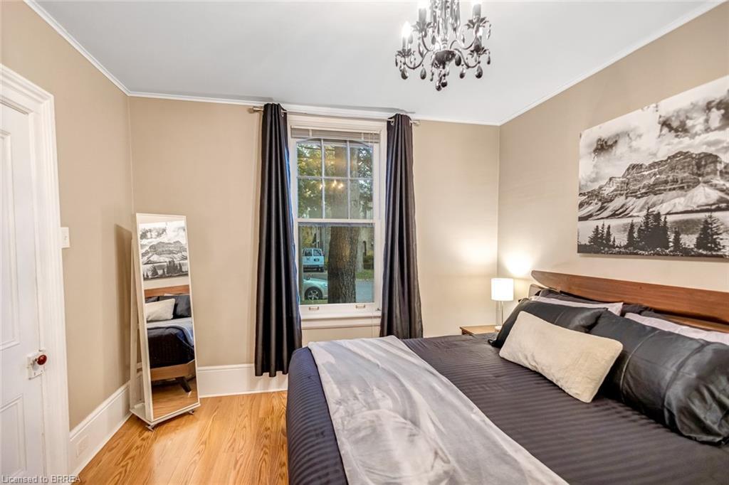 141 Alfred Street, Brantford, ON - Indoor Photo Showing Bedroom