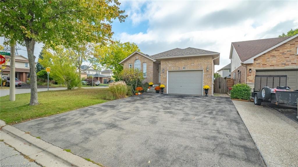 43 Idlewilde Lane, Hamilton, ON - Outdoor With Facade