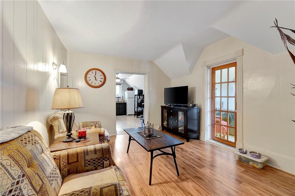 39 Port Street, Brantford, ON