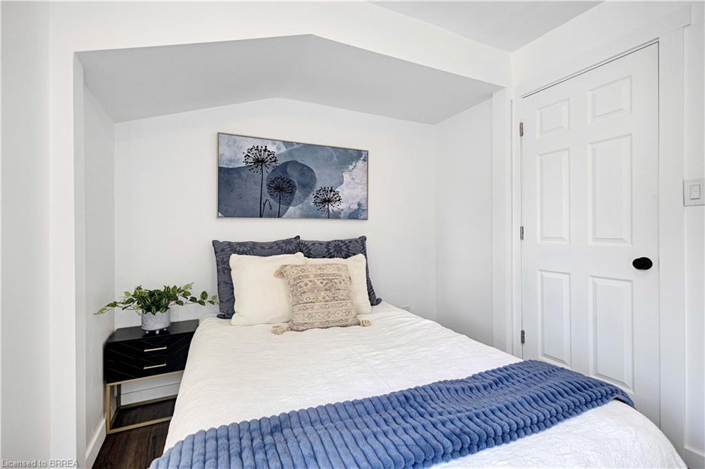 50 Morton Avenue, Brantford, ON - Indoor Photo Showing Bedroom