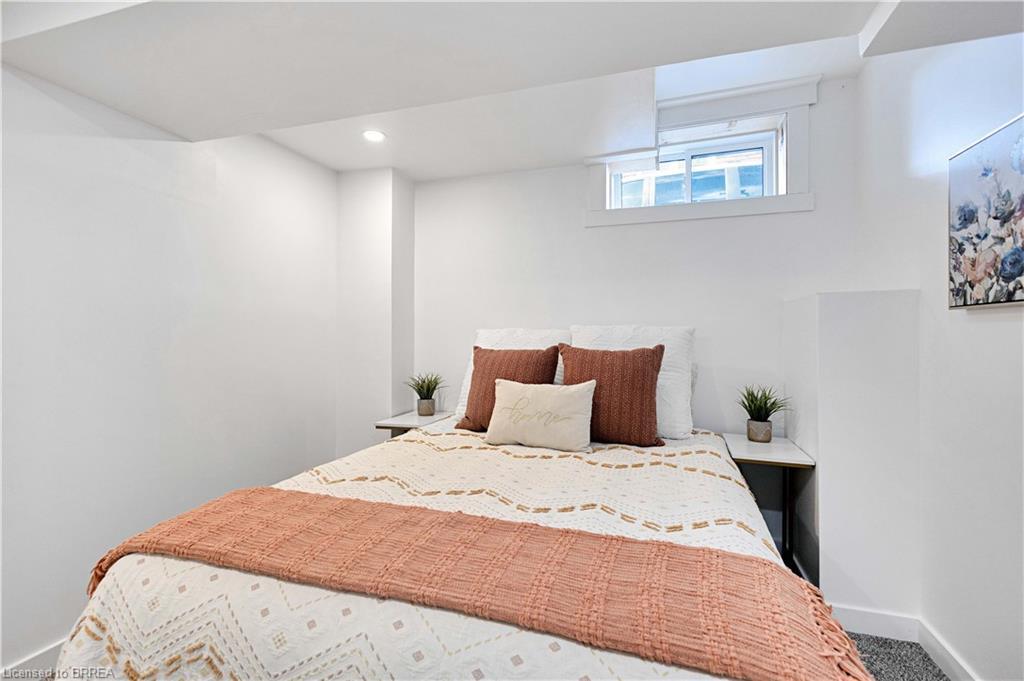 50 Morton Avenue, Brantford, ON - Indoor Photo Showing Bedroom