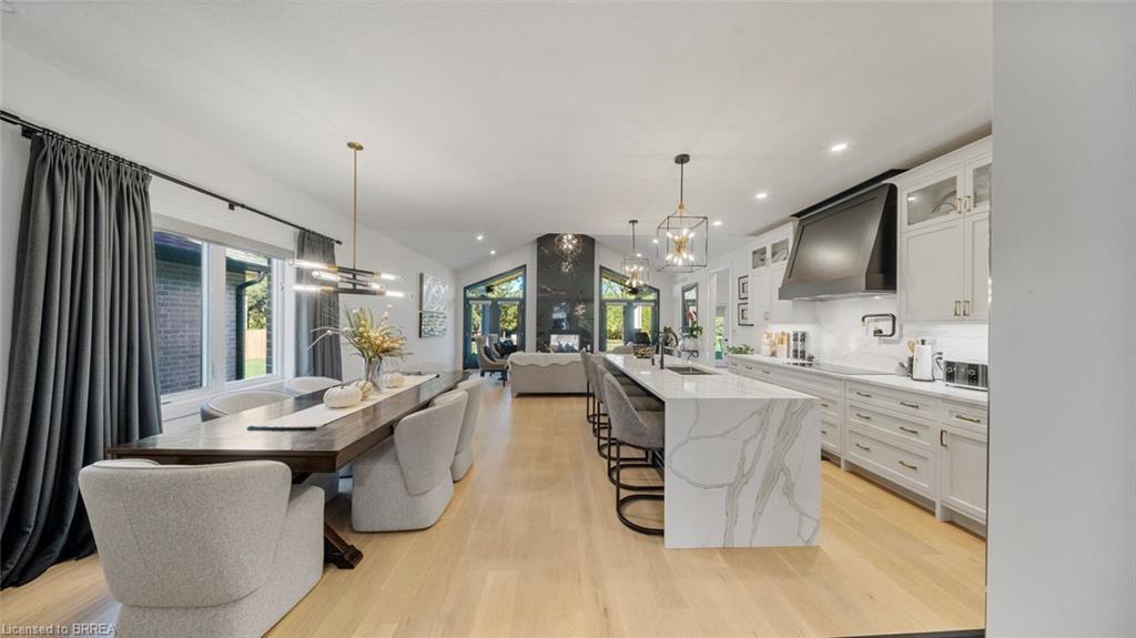 17-242 Mount Pleasant Street, Brantford, ON - Indoor