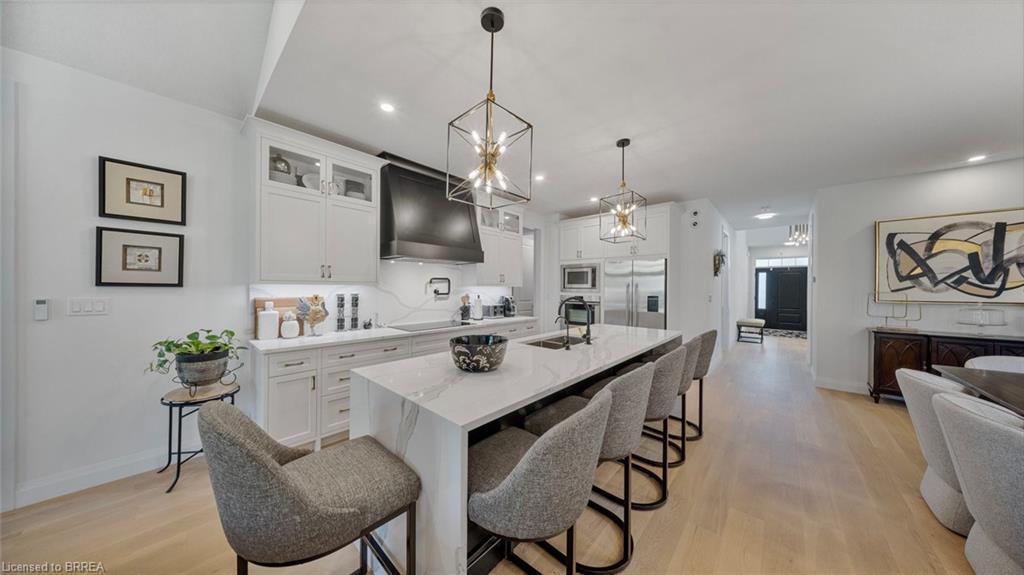 17-242 Mount Pleasant Street, Brantford, ON - Indoor