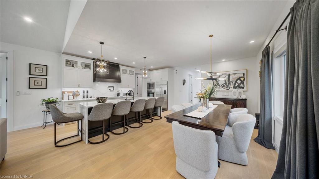 17-242 Mount Pleasant Street, Brantford, ON - Indoor