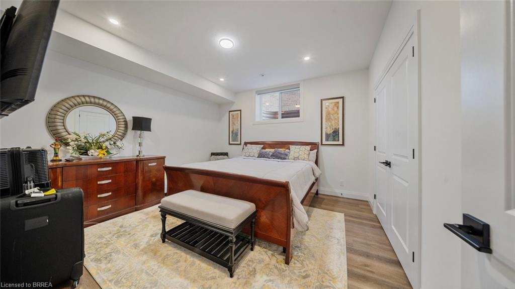 17-242 Mount Pleasant Street, Brantford, ON - Indoor