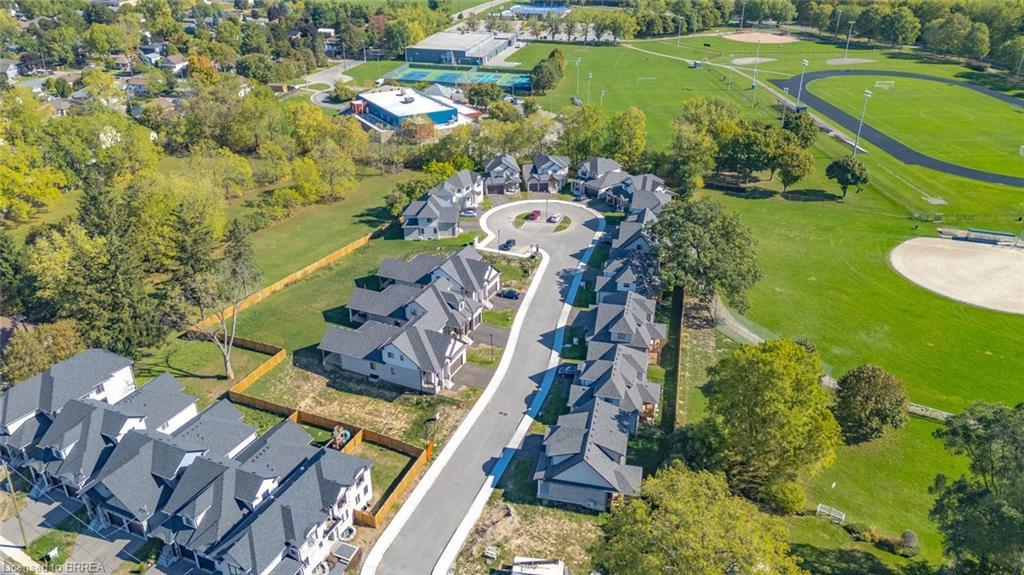 17-242 Mount Pleasant Street, Brantford, ON - Outdoor With View