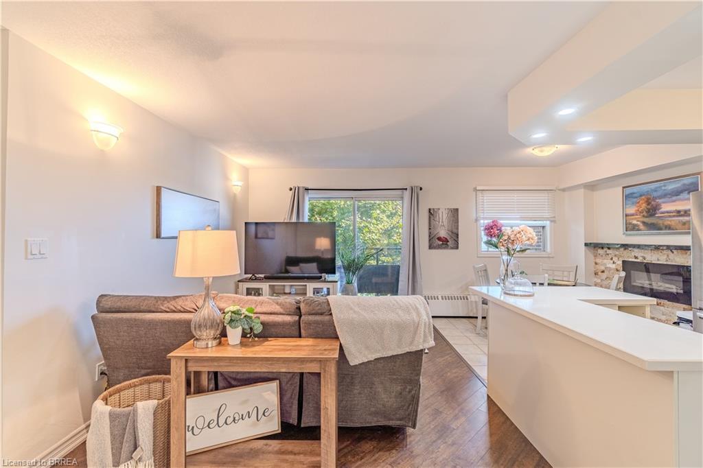 305-648 Grey Street, Brantford, ON - Indoor Photo Showing Other Room