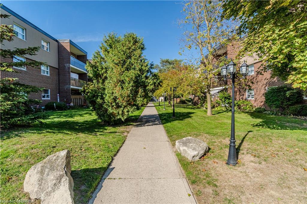 305-648 Grey Street, Brantford, ON - Outdoor