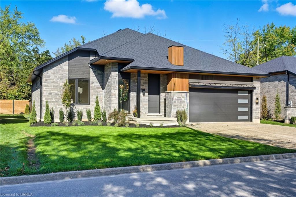 141 Parkside Drive, Brantford, ON - Outdoor With Facade